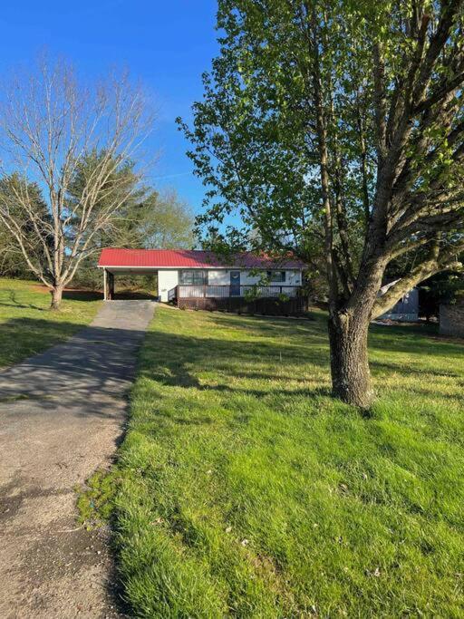 Charming House In Sevierville Family Friendly Quiet Location Close To Wilderness Exterior photo